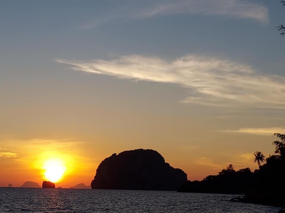 Koh Yao Yai Sea Breeze House เกาะยาวใหญ่ซีบรีซเฮ้าส์ Hotel Exterior foto